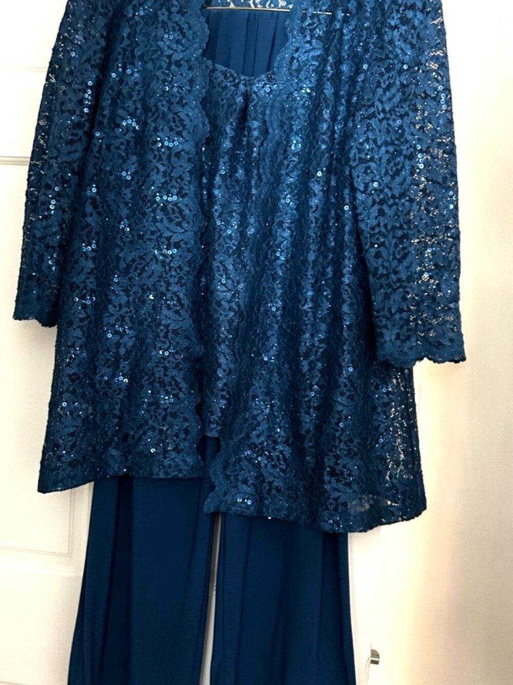 R&M Richards 3-Piece Blue Sequin Lace Pant Suit Set Size 12 Pants Jacket Top